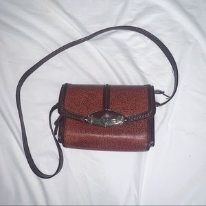🔥 SALE 3 for $15 Vintage clasp small hand bag